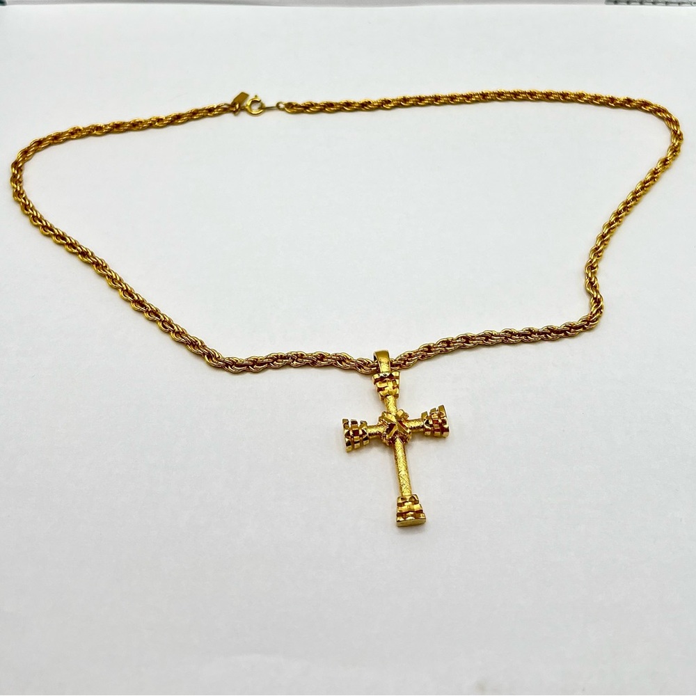 Vintage Gold Tone Rope Chain Cross Pendant Necklace Statement